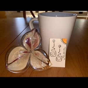 Silver geometric swirl earrings